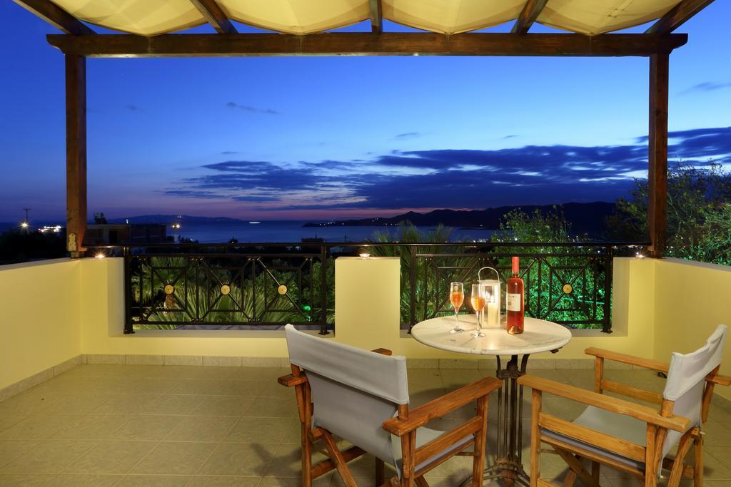 Politia Villas كاريستوس الغرفة الصورة