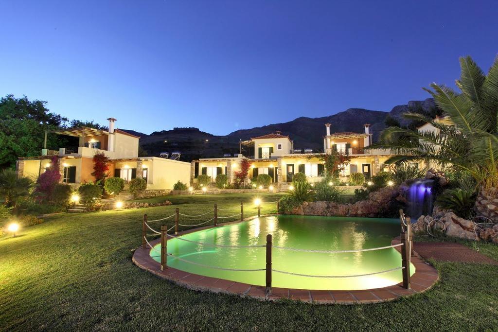Politia Villas كاريستوس المظهر الخارجي الصورة